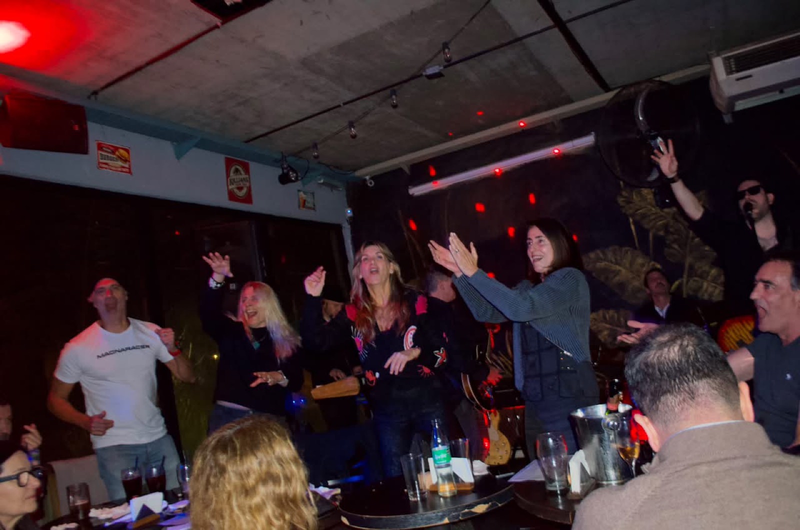 The Aspen Sound en El Irlandés — junio 2026 — foto 10